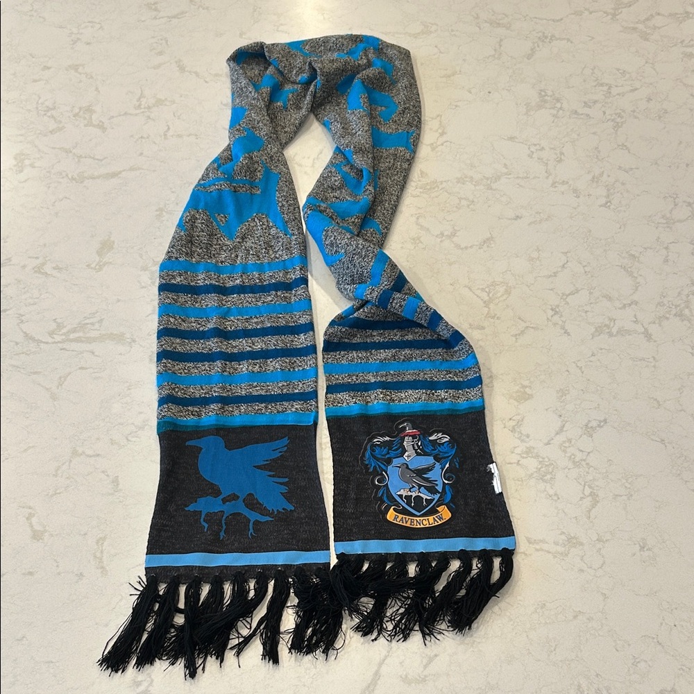 Harry Potter Ravenclaw House Knit Winter Scarf - Picture 8 of 10